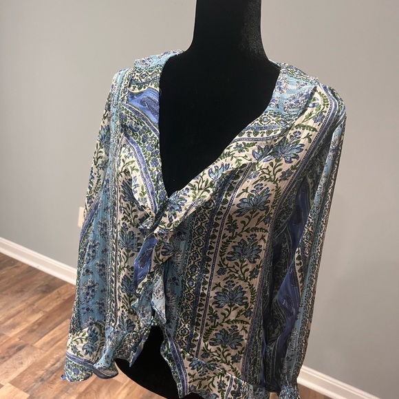 Brand new Flowy Zara top! Gorgeous blue! - Picture 3 of 8